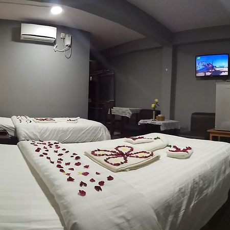 Hotel Mahar مانديلاي المظهر الخارجي الصورة