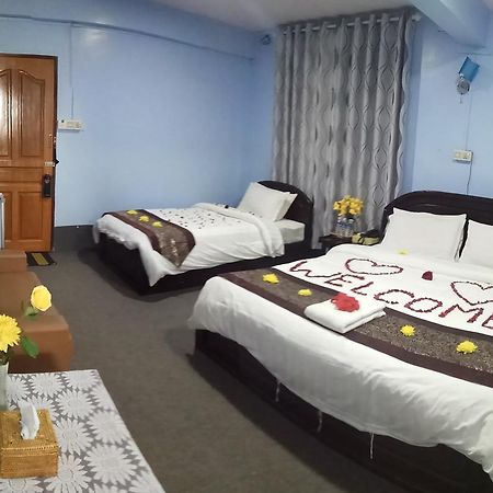 Hotel Mahar مانديلاي المظهر الخارجي الصورة