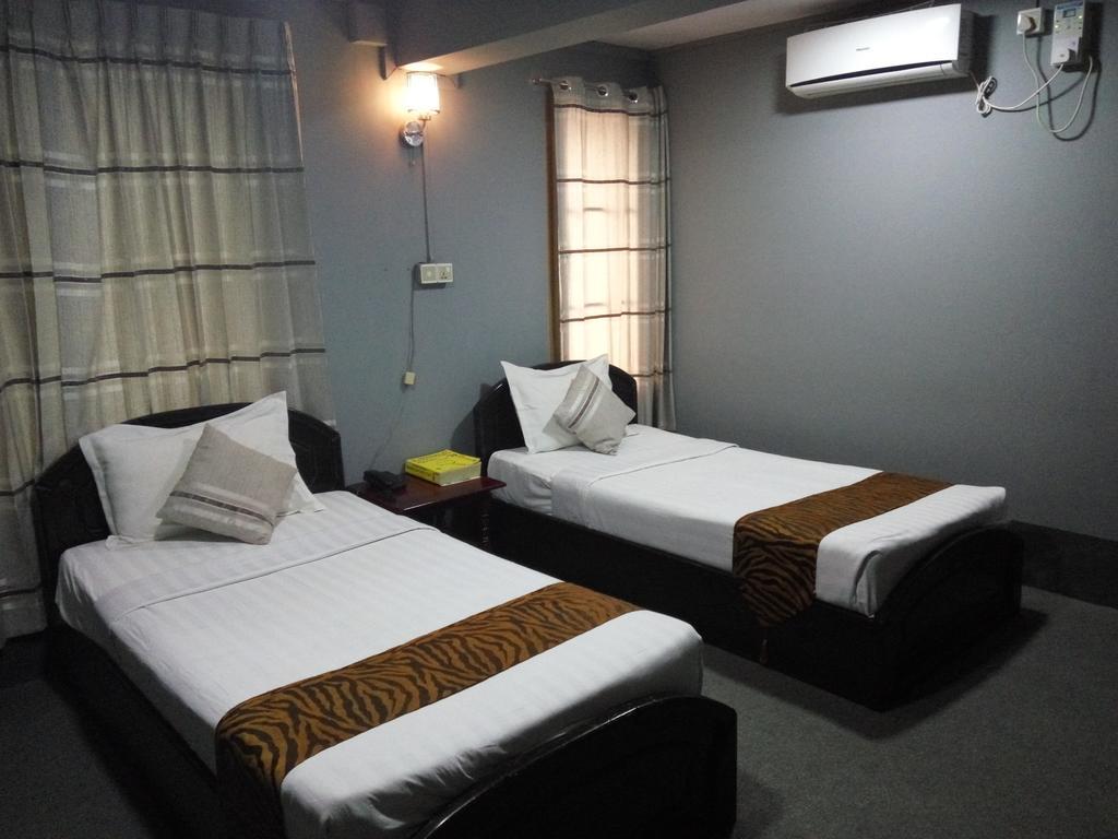 Hotel Mahar مانديلاي المظهر الخارجي الصورة