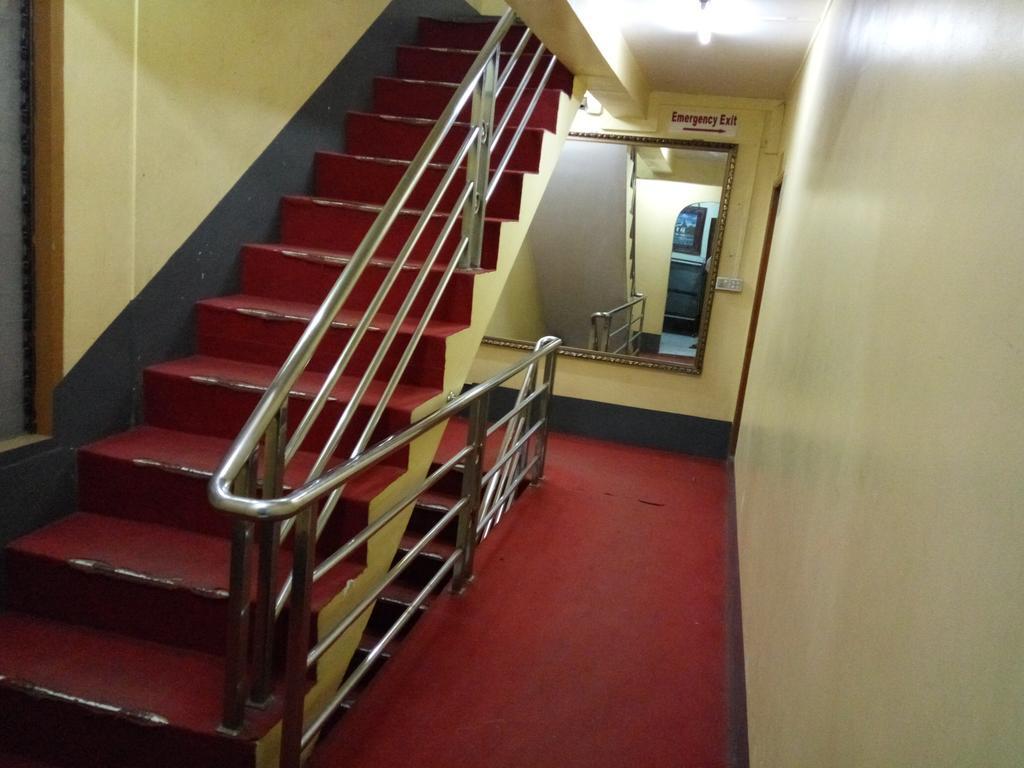 Hotel Mahar مانديلاي المظهر الخارجي الصورة