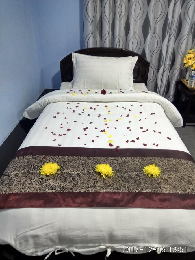 Hotel Mahar مانديلاي المظهر الخارجي الصورة